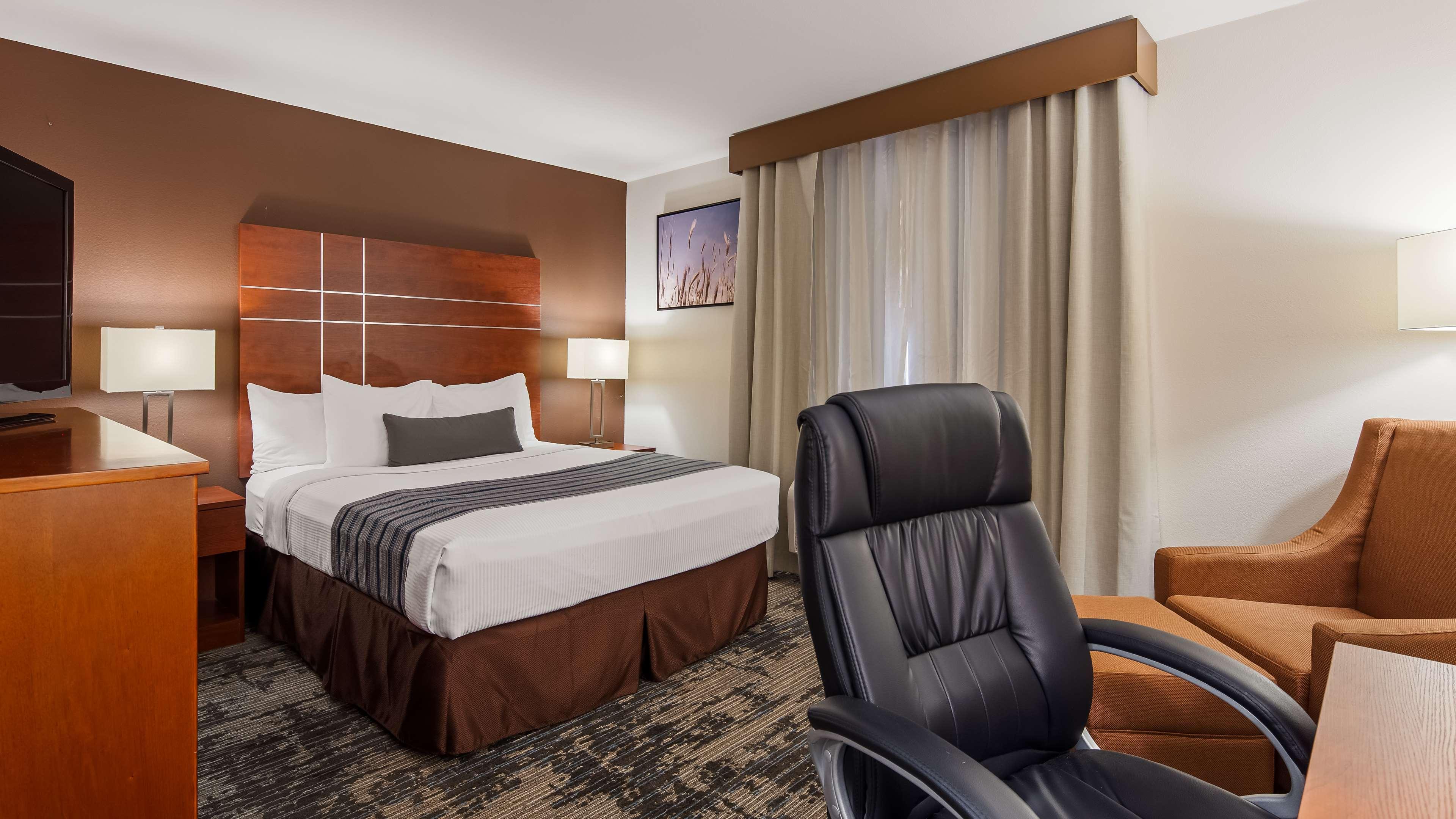 Best Western Plus Wakeeney Inn & Suites Exterior foto