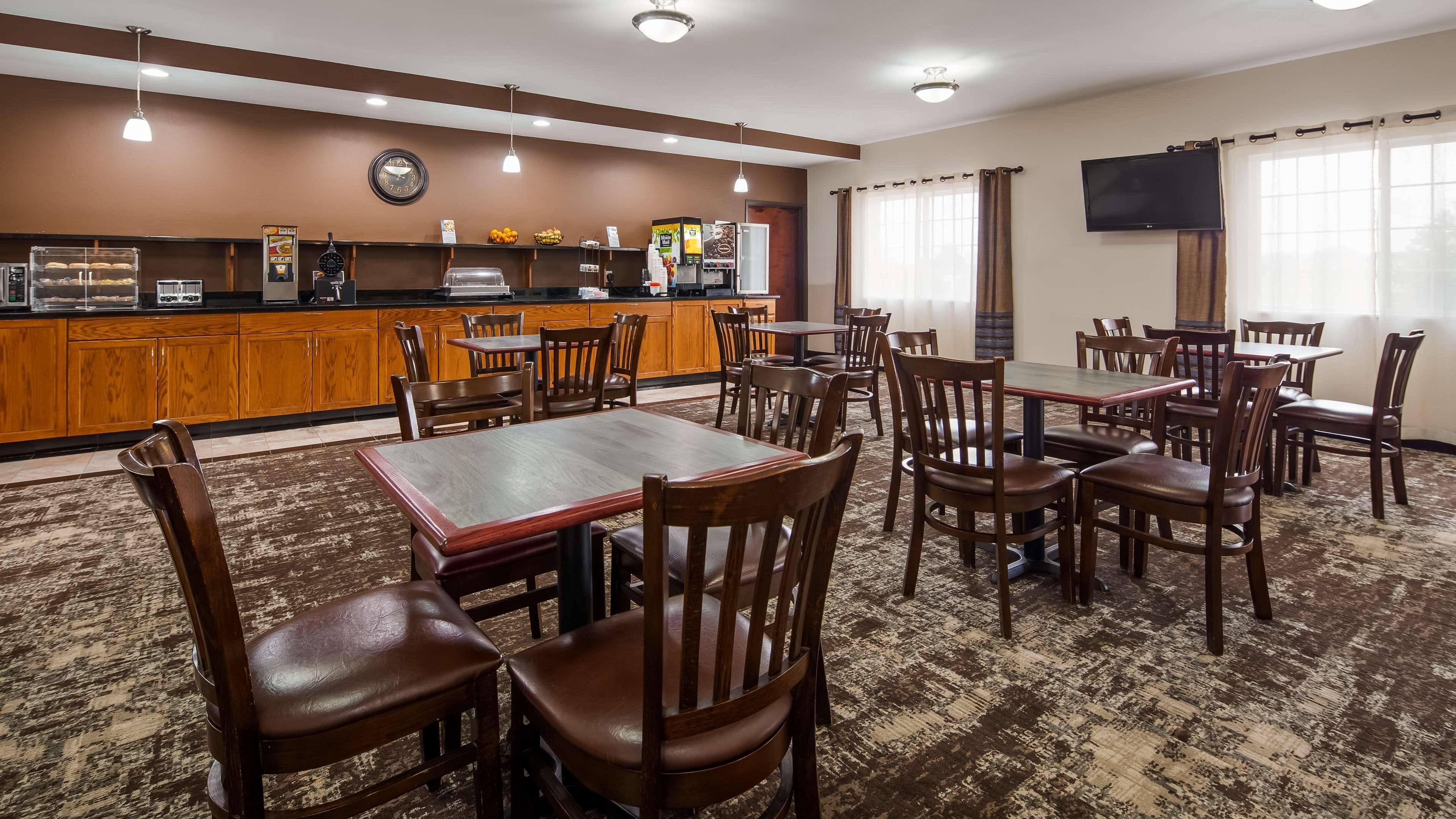 Best Western Plus Wakeeney Inn & Suites Exterior foto