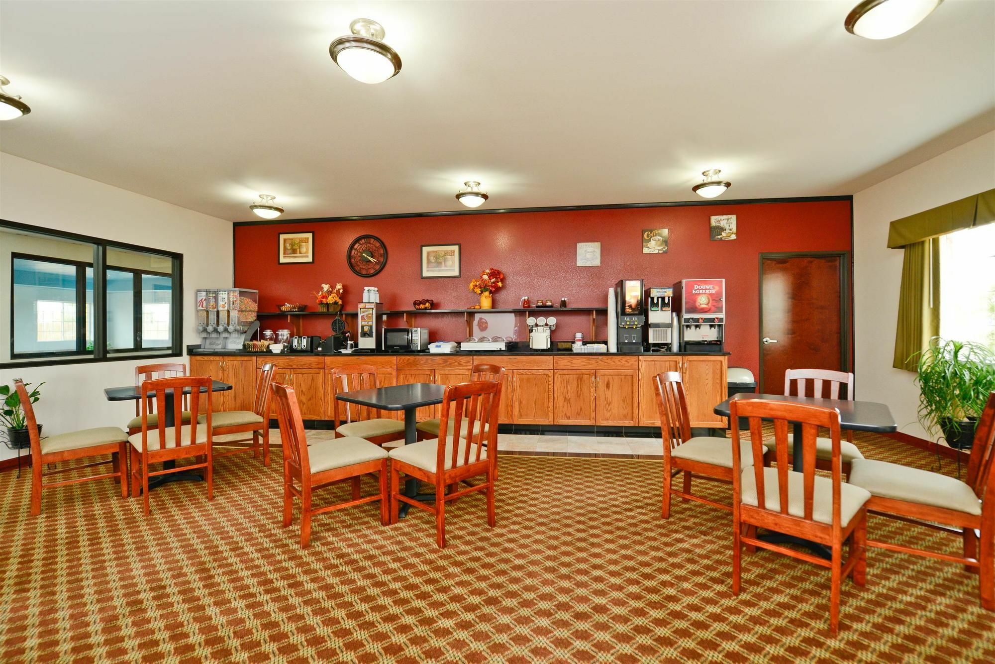 Best Western Plus Wakeeney Inn & Suites Exterior foto